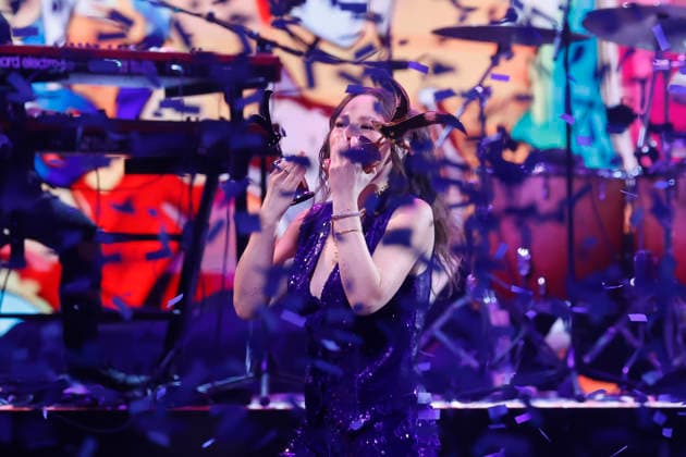 Vina del Mar, February 24, 2026 The duo Jesse y Joy receives the silver seagull during their performance at the Vina del Mar 2026 Festival on the third night of the event Sebastian Cisternas Aton Chile, Vina del Mar Chile Aton 1128163  Copyright: SEBASTIANxCISTERNAS xATONxCHILE