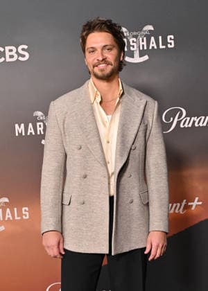 ˜Marshals™ Los Angeles Premiere Luke Grimes arriving to the Los Angeles premiere of CBS™s Marshals held at the Autry Museum of the American West on February 24, 2026 in Los Angeles, Ca. Los Angeles Autry Museum of the American Wes California USA Copyright: xLISAxOConnor xAFF-USA.COMx