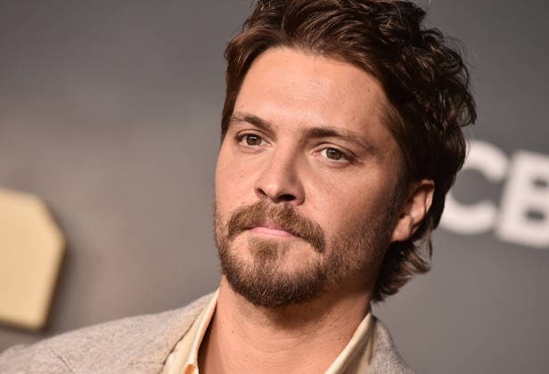 ˜Marshals™ Los Angeles Premiere Luke Grimes arriving to the Los Angeles premiere of CBS™s Marshals held at the Autry Museum of the American West on February 24, 2026 in Los Angeles, Ca. Los Angeles Autry Museum of the American Wes California USA Copyright: xLISAxOConnor xAFF-USA.COMx