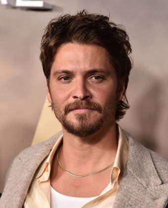 ˜Marshals™ Los Angeles Premiere Luke Grimes arriving to the Los Angeles premiere of CBS™s Marshals held at the Autry Museum of the American West on February 24, 2026 in Los Angeles, Ca. Los Angeles Autry Museum of the American Wes California USA Copyright: xLISAxOConnor xAFF-USA.COMx