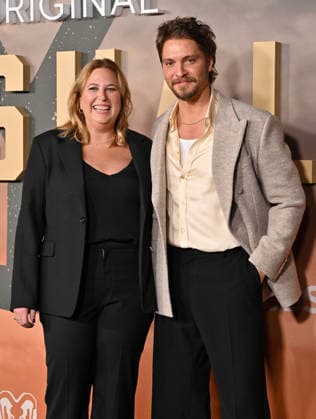 ˜Marshals™ Los Angeles Premiere Amy Reisenbach and Luke Grimes arriving to the Los Angeles premiere of CBS™s Marshals held at the Autry Museum of the American West on February 24, 2026 in Los Angeles, Ca. Los Angeles Autry Museum of the American Wes California USA Copyright: xLISAxOConnor xAFF-USA.COMx