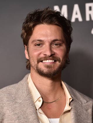 ˜Marshals™ Los Angeles Premiere Luke Grimes arriving to the Los Angeles premiere of CBS™s Marshals held at the Autry Museum of the American West on February 24, 2026 in Los Angeles, Ca. Los Angeles Autry Museum of the American Wes California USA Copyright: xLISAxOConnor xAFF-USA.COMx