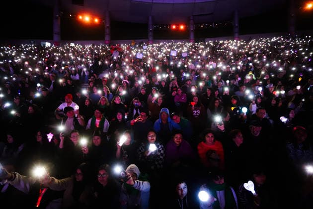 Vina del Mar, February 24, 2026 Audience attending the third night of the Festival la cancion de Vina del Mar Manuel Lema Aton Chile, Valparaiso Chile Aton 1128252  Copyright: MANUELxLEMA