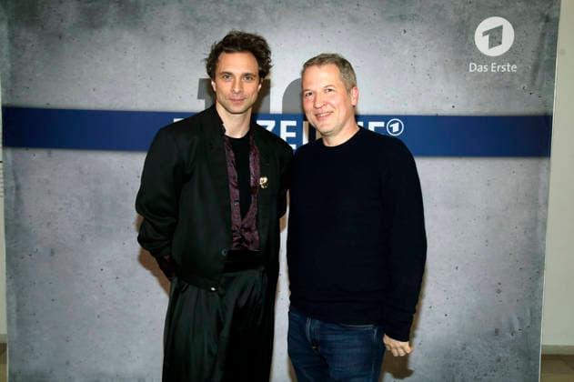 Andre Kaczmarczyk und Felix Karolus bei der Premiere des Fernsehfilms Polizeiruf 110: Goldraub im Filmmuseum Potsdam. Potsdam, 24.02.2026