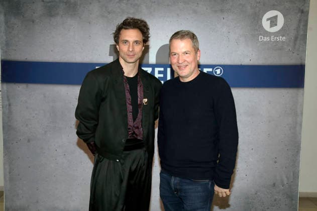 Andre Kaczmarczyk und Felix Karolus bei der Premiere des Fernsehfilms Polizeiruf 110: Goldraub im Filmmuseum Potsdam. Potsdam, 24.02.2026