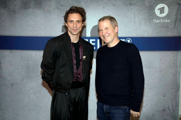 Andre Kaczmarczyk und Felix Karolus bei der Premiere des Fernsehfilms Polizeiruf 110: Goldraub im Filmmuseum Potsdam. Potsdam, 24.02.2026
