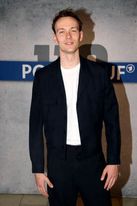 Jakob Fließ bei der Premiere des Fernsehfilms Polizeiruf 110: Goldraub im Filmmuseum Potsdam. Potsdam, 24.02.2026