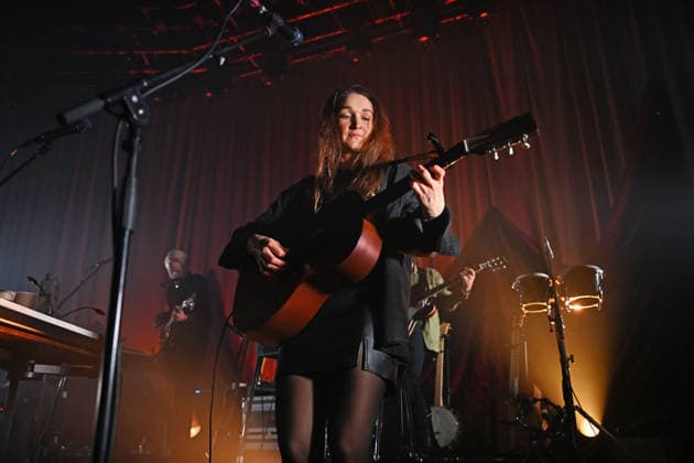 The Paper Kites performing at Roundhouse in London LONDON, ENGLAND - FEBRUARY 24: Christina Lacy of ˜The Paper Kites™ performing at Roundhouse, Chalk Farm on February 24, 2026 in London, England. CAP MAR MAR Great Britain Copyright: xMartinxHarris CapitalxPicturesx