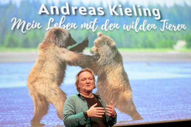 Andreas Kieling mit seinem Programm Mein Leben mit den wilden Tieren im Theater am Tanzbrunnen. Köln, 24.02.2026