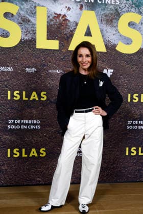 Marina Seresesky presents her film Islas in Madrid The artist Ana Belén poses at the photocall during the presentation of the film Islas , on February 25, 2026, in Madrid Spain Islas is the return to cinema of Ana Belén after an extensive career, accompanied by Manu Vega, who now lives an intense stage in his career adding several film projects as a protagonist CINE ISLANDS ACTOR ACTRESS FILM Madrid Madrid Madrid Spain  Copyright: xJosexVelascox 7320314