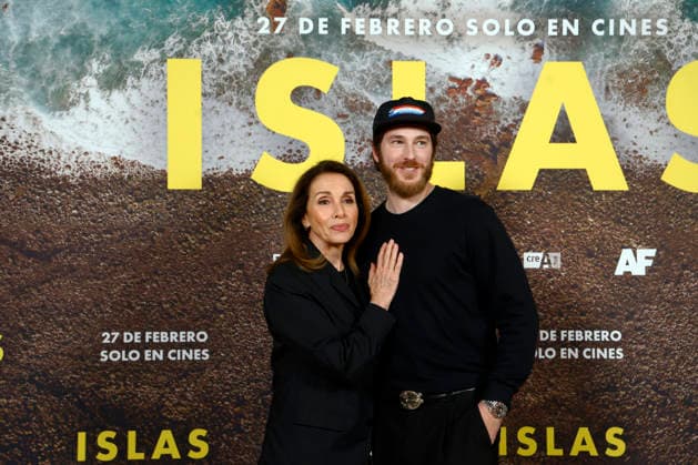 Marina Seresesky presents her film Islas in Madrid Ana Belén and Manu Vega pose at the photocall during the presentation of the film Islas , on February 25, 2026, in Madrid Spain Islas is the return to cinema of Ana Belén after an extensive career, accompanied by Manu Vega, who is now living an intense stage in his career adding several film projects as a protagonist CINE ISLANDS ACTOR ACTRESS FILM Madrid Madrid Spain  Copyright: xJosexVelascox 7320328