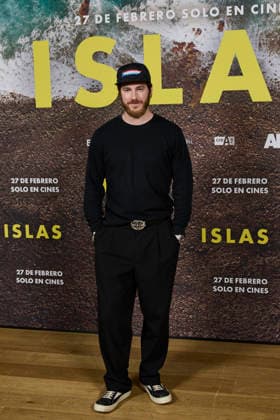 February 25, 2026, Madrid, Madrid, Spain: ACTOR MANU VEGA attends Islas photocall Madrid Spain  - ZUMAc260 20260225_zep_c260_008 Copyright: xMikexChicorrox