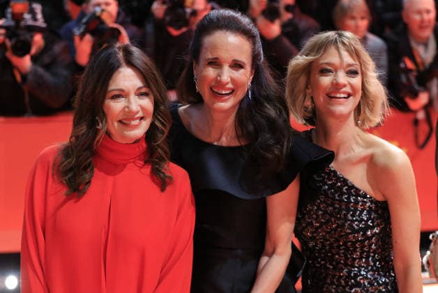 69th Berlinale International Film Festival BERLIN, GERMANY - FEBRUARY 07: Iris Berben (L), Andie MacDowell (C) and Heike Makatsch (R) attend the The Kindness Of Strangers premiere within the 69th Berlinale International Film Festival at Berlinale Palace in Berlin, Germany on February 07, 2019. Berlin Germany. Editorial use only. Please get in touch for any other usage.  Copyright: x2025xAnadoluxAbdülhamidxHoÅübaÅüx