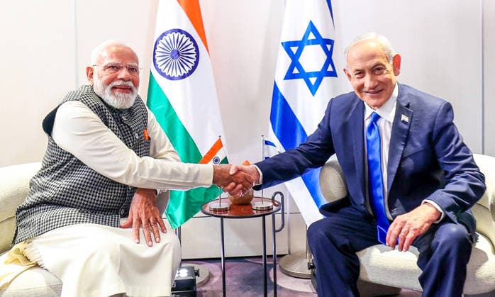 News Themen der Woche KW09 Politics, Diplomacy, Government India™s Prime Minister Narendra Modi meets Israel™s Prime Minister Benjamin Netanyahu in Tel Aviv, Israel today on February 25, 2026, marking the beginning of a landmark two-day state visit aimed at deepening the India Israel Strategic Partnership. Modi, on his second official visit to Israel since 2017, received a warm red-carpet welcome and a personal greeting from Netanyahu and his wife Sara upon arrival at Ben Gurion Airport. The two leaders held in-depth bilateral talks covering defence and security cooperation, trade and investment, science and technology, innovation, agriculture, water management, and people-to-people ties, as well as broader regional and global issues. Modi is also scheduled to Copyright: xSeshadrixSukumarx