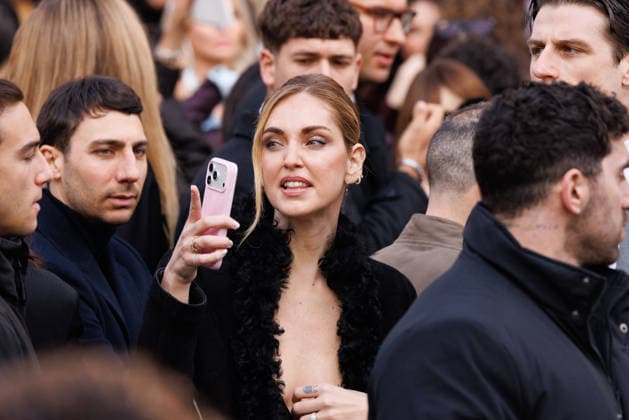 News - Fendi - Celebrity arrivals - Milan Fashion Week - Womenswear Fall Winter 2026 2027 Chiara Ferragni is seen leaving the Fendi fashion show during the Milan Fashion Week - Womenswear Fall Winter 2026 2027 on February 25, 2026 in Milan, Italy. Photo: Cinzia Camela. Milan Via Solari, 35 Italy Copyright: xCinziaxCamelax xLiveMediax LPN_2314696
