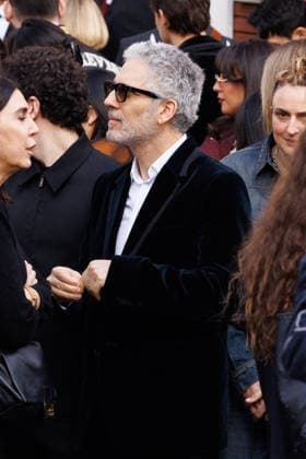 News - Fendi - Celebrity arrivals - Milan Fashion Week - Womenswear Fall Winter 2026 2027 Giuseppe Fiorello is seen leaving the Fendi fashion show during the Milan Fashion Week - Womenswear Fall Winter 2026 2027 on February 25, 2026 in Milan, Italy. Photo: Cinzia Camela. Milan Via Solari, 35 Italy Copyright: xCinziaxCamelax xLiveMediax LPN_2314742
