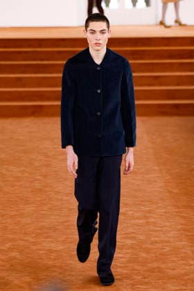 Jil Sander Fashion Show Ready to Wear Men Collection Fall Winter 2026 2027 at Milan Fashion Week MLFW , on February 25, 2026 Bestimage Runway Jil Sander Fashion Show Ready to Wear Men Collection Fall Winter 2026 2027 at Milan Fashion Week, on February 25, 2026 Milan Italy  Copyright: xAgencex xBestimagexAgencex xBestimagex