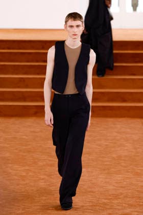 Jil Sander Fashion Show Ready to Wear Men Collection Fall Winter 2026 2027 at Milan Fashion Week MLFW , on February 25, 2026 Bestimage Runway Jil Sander Fashion Show Ready to Wear Men Collection Fall Winter 2026 2027 at Milan Fashion Week, on February 25, 2026 Milan Italy  Copyright: xAgencex xBestimagexAgencex xBestimagex