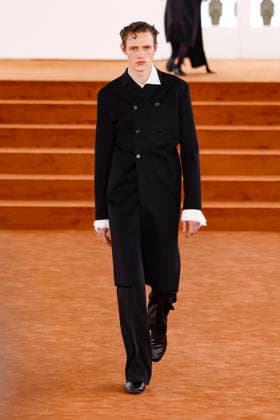 Jil Sander Fashion Show Ready to Wear Men Collection Fall Winter 2026 2027 at Milan Fashion Week MLFW , on February 25, 2026 Bestimage Runway Jil Sander Fashion Show Ready to Wear Men Collection Fall Winter 2026 2027 at Milan Fashion Week, on February 25, 2026 Milan Italy  Copyright: xAgencex xBestimagexAgencex xBestimagex