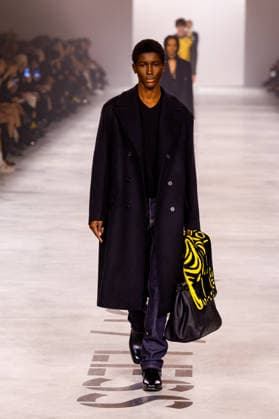 Fendi Fashion Show Ready to Wear Men Collection Fall Winter 2026 2027 at Milan Fashion Week MLFW , on February 25, 2026 Bestimage Runway Fendi Fashion Show Ready to Wear Men Collection Fall Winter 2026 2027 at Milan Fashion Week, on February 25, 2026 Milan Italy  Copyright: xAgencex xBestimagexAgencex xBestimagex