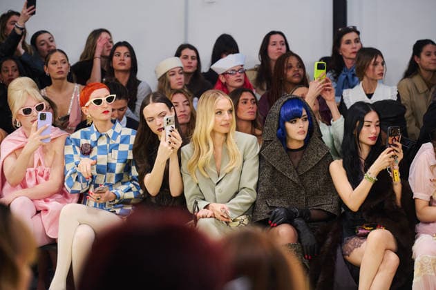 Milano Fashion Week - Women F W 26-27 Vivetta Fashion Show Front Row Milan, Italy Beatrice Ginevra Parozzi; Judith Bradl; Abi Hoffman; Leonie Hanne; Sita Abellan; Heart Evangelista Milano Fashion Week - Women F W 26-27 Vivetta Fashion Show Front Row Milan, Italy 25th February 2026 SGPItalia id 134524_001 * Not Exclusive  Copyright: xLAURA_MARCHINIx