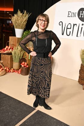 Gitta Schweighoefer beim Fotocall zur Premiere der neuen Daily Ein Hof zum Verlieben (Sat.1 und Joyn, ab 2.03.2026 um 18.00 Uhr) am 25.02.2026 im Zoo Palast in Berlin Premiere der neuen Sat.1 Daily Ein Hof zum Verlieben in Berlin