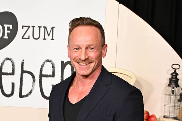 Markus Ertelt beim Fotocall zur Premiere der neuen Daily Ein Hof zum Verlieben (Sat.1 und Joyn, ab 2.03.2026 um 18.00 Uhr) am 25.02.2026 im Zoo Palast in Berlin Premiere der neuen Sat.1 Daily Ein Hof zum Verlieben in Berlin