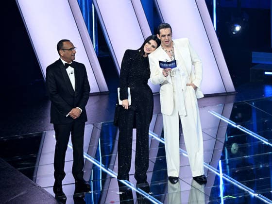 Sanremo, 76th Italian Song Festival. Second Night. Pictured: Achille Lauro and Laura Pausini. Carlo Conti.  Copyright: xMaurizioxD Avanzox xipa-agency.netx xPoolxSanremox02x IPA_Agency_IPA72025313