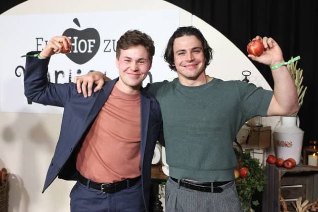 Premiere Ein Hof zum Verlieben Michael Ben Seidel, Nikolaus Lessky Premiere der neuen SAT.1-Daily Ein Hof zum Verlieben im Zoo Palast Berlin Datum: 25.02.2026 Copyright: xEventpress Kratschx