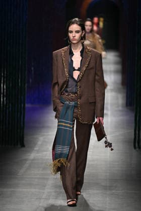 Milan, Milan Women s Fashion Week Fall Winter 2026 27 - Women s Fashion, Fall Winter 2026 27 - Etro fashion show - catwalk in the photo: model  Copyright: xSimonaxChiocciax xipa-agency.netx xFotosickix IPA_Agency_IPA72031853