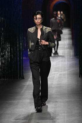 Milan, Milan Women s Fashion Week Fall Winter 2026 27 - Women s Fashion, Fall Winter 2026 27 - Etro fashion show - catwalk in the photo: model  Copyright: xSimonaxChiocciax xipa-agency.netx xFotosickix IPA_Agency_IPA72031896