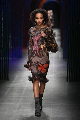Milan, Milan Women s Fashion Week Fall Winter 2026 27 - Women s Fashion, Fall Winter 2026 27 - Etro fashion show - catwalk in the photo: model  Copyright: xSimonaxChiocciax xipa-agency.netx xFotosickix IPA_Agency_IPA72031919