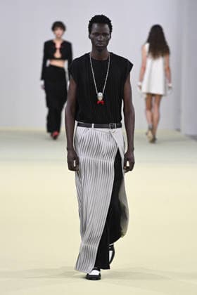 Milan, Milan Women s Fashion Week Fall Winter 2026 27 - Women s Fashion, Fall Winter 2026 27 - Vivetta fashion show - catwalk in the photo: model  Copyright: xSimonaxChiocciax xipa-agency.netx xFotosickix IPA_Agency_IPA72032710