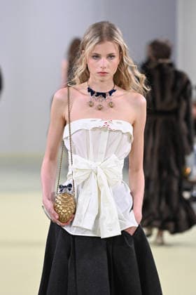 Milan, Milan Women s Fashion Week Fall Winter 2026 27 - Women s Fashion, Fall Winter 2026 27 - Vivetta fashion show - catwalk in the photo: model  Copyright: xSimonaxChiocciax xipa-agency.netx xFotosickix IPA_Agency_IPA72032734
