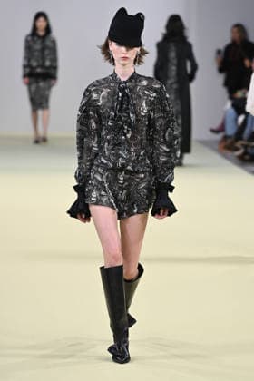 Milan, Milan Women s Fashion Week Fall Winter 2026 27 - Women s Fashion, Fall Winter 2026 27 - Vivetta fashion show - catwalk in the photo: model  Copyright: xSimonaxChiocciax xipa-agency.netx xFotosickix IPA_Agency_IPA72032746