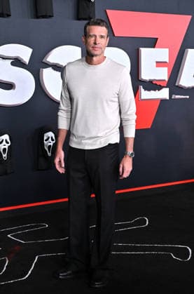 ˜Scream 7™ Global Premiere Scott Foley arriving to the Scream 7 global premiere held at the Paramount Theatre on February 25, 2026 in Los Angeles, Ca. Los Angeles Paramount Theatre California USA Copyright: xLisaxOConnor xAFF-USA.COMx