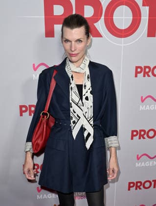 ˜Protector™ Los Angeles Special Screening Milla Jovovich arriving at the Protector Los Angeles special screening held at AMC The Grove on February 25, 2026 in Los Angeles, Ca. Los Angeles AMC The Grove California USA Copyright: xLeexWatt AFF-USA.COMx