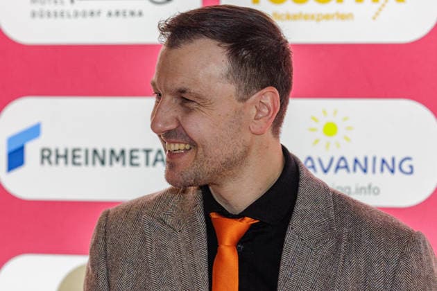 25.02.2026. Düsseldorf. Borussia Düsseldorf lädt zur exklusiven Preview von Marty Supreme ins CineStar Düsseldorf ein. Der Blockbuster erzählt die inspirierende Geschichte der Tischtennis-Legende Marty Reisman mit TimothÃ e Chalamet in der Hauptrolle. Und genau hinschauen lohnt sich, denn auch Timo Boll ist im Film zu sehen und sogar live vor Ort! Hier: Timo Boll Düsseldorf CineStar Hansaallee 245 Nordrhein-Westfalen Deutschland