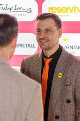 25.02.2026. Düsseldorf. Borussia Düsseldorf lädt zur exklusiven Preview von Marty Supreme ins CineStar Düsseldorf ein. Der Blockbuster erzählt die inspirierende Geschichte der Tischtennis-Legende Marty Reisman mit TimothÃ e Chalamet in der Hauptrolle. Und genau hinschauen lohnt sich, denn auch Timo Boll ist im Film zu sehen und sogar live vor Ort! Hier: Timo Boll Düsseldorf CineStar Hansaallee 245 Nordrhein-Westfalen Deutschland