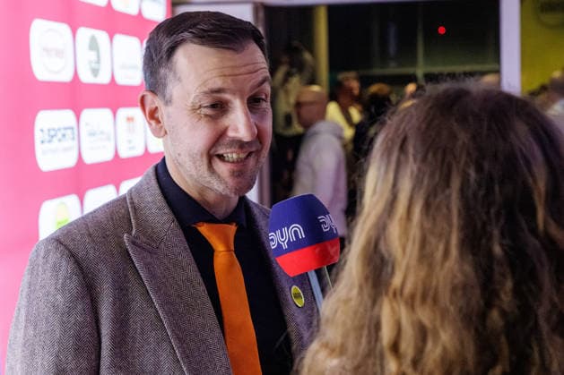 25.02.2026. Düsseldorf. Borussia Düsseldorf lädt zur exklusiven Preview von Marty Supreme ins CineStar Düsseldorf ein. Der Blockbuster erzählt die inspirierende Geschichte der Tischtennis-Legende Marty Reisman mit TimothÃ e Chalamet in der Hauptrolle. Und genau hinschauen lohnt sich, denn auch Timo Boll ist im Film zu sehen und sogar live vor Ort! Hier: Timo Boll Düsseldorf CineStar Hansaallee 245 Nordrhein-Westfalen Deutschland