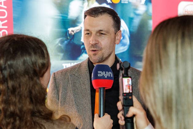 25.02.2026. Düsseldorf. Borussia Düsseldorf lädt zur exklusiven Preview von Marty Supreme ins CineStar Düsseldorf ein. Der Blockbuster erzählt die inspirierende Geschichte der Tischtennis-Legende Marty Reisman mit TimothÃ e Chalamet in der Hauptrolle. Und genau hinschauen lohnt sich, denn auch Timo Boll ist im Film zu sehen und sogar live vor Ort! Hier: Timo Boll Düsseldorf CineStar Hansaallee 245 Nordrhein-Westfalen Deutschland