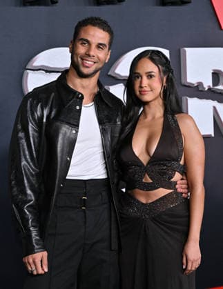 ˜Scream 7™ Global Premiere Mason Gooding and Emily Tosta arriving to the Scream 7 global premiere held at the Paramount Theatre on February 25, 2026 in Los Angeles, Ca. Los Angeles Paramount Theatre California USA Copyright: xLISAxOConnor xAFF-USA.COMx