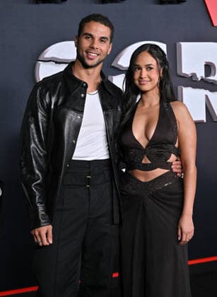 ˜Scream 7™ Global Premiere Mason Gooding and Emily Tosta arriving to the Scream 7 global premiere held at the Paramount Theatre on February 25, 2026 in Los Angeles, Ca. Los Angeles Paramount Theatre California USA Copyright: xLISAxOConnor xAFF-USA.COMx