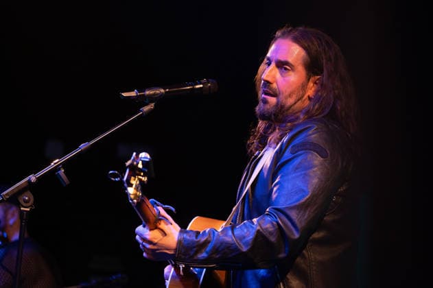 Andres Suarez Performs at the Circo Price - 25 Feb 2026 The singer Andres Suarez performs during his performance festival at the Circo Price on February 25, 2026, in Madrid, Spain Madrid Spain Copyright: xAtilanoxGarciax xSOPAxImagesx photos06575
