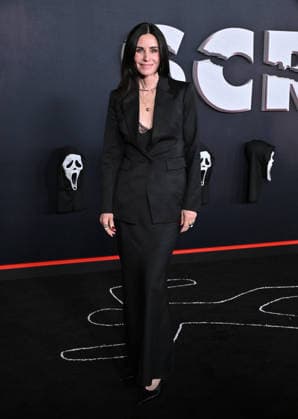 ˜Scream 7™ Global Premiere Courteney Cox arriving to the Scream 7 global premiere held at the Paramount Theatre on February 25, 2026 in Los Angeles, Ca. Los Angeles Paramount Theatre California USA Copyright: xLISAxOConnor xAFF-USA.COMx