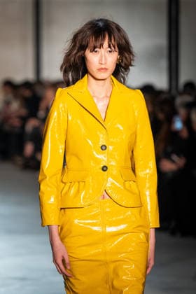 Mailand Fashion Week, N°21 Modenschau NÂ°21 fashion show during the Milan Fashion Week - Womenswear Fall Winter 2026 2027 in Milan, Italy, on 25 February 2026. A model walks the runway at NÂ°21 fashion show during the Milan Fashion Week - Womenswear Fall Winter 2026 2027 in Milan, Italy, on 25 February 2026., Credit:Stefano Costantino TTL Avalon Italy, Milan  Copyright: xStefanoxCostantinoxTTLx xAvalonx 1078270491