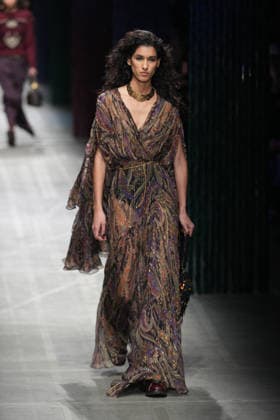 Mailand Fashion Week, Etro Modenschau #2 Milano Fashion Week - Women F W 26-27 Etro Fashion Show Catwalk Milan, Italy Milano Fashion Week - Women F W 26-27 Etro Fashion Show Catwalk Milan, Italy 25th February 2026 SGPItalia id 134530_002 * Not Exclusive  Copyright: xMarcoxErbax