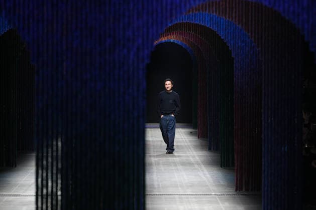 Entertainment Themen der Woche Entertainment Bilder des Tages #2 Mailand Fashion Week, Etro Modenschau #2 Milano Fashion Week - Women F W 26-27 Etro Fashion Show Catwalk Milan, Italy Marco de Vincenzo Milano Fashion Week - Women F W 26-27 Etro Fashion Show Catwalk Milan, Italy 25th February 2026 SGPItalia id 134530_002 * Not Exclusive  Copyright: xMarcoxErbax