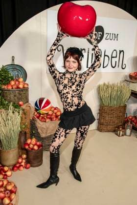 abb Carlotta Truman bei der Premiere der neuen SAT 1 Daily TV Serie Ein Hof zum Verlieben im Kino Zoopalast am Mittwoch 25. 02.2026 in Berlin Berlin Deutschland