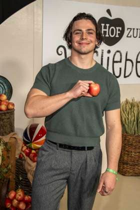 abb Nikolaus Lessky bei der Premiere der neuen SAT 1 Daily TV Serie Ein Hof zum Verlieben im Kino Zoopalast am Mittwoch 25. 02.2026 in Berlin Berlin Deutschland